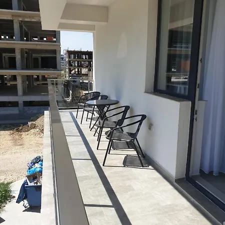 Alexandra Sunset Beach *